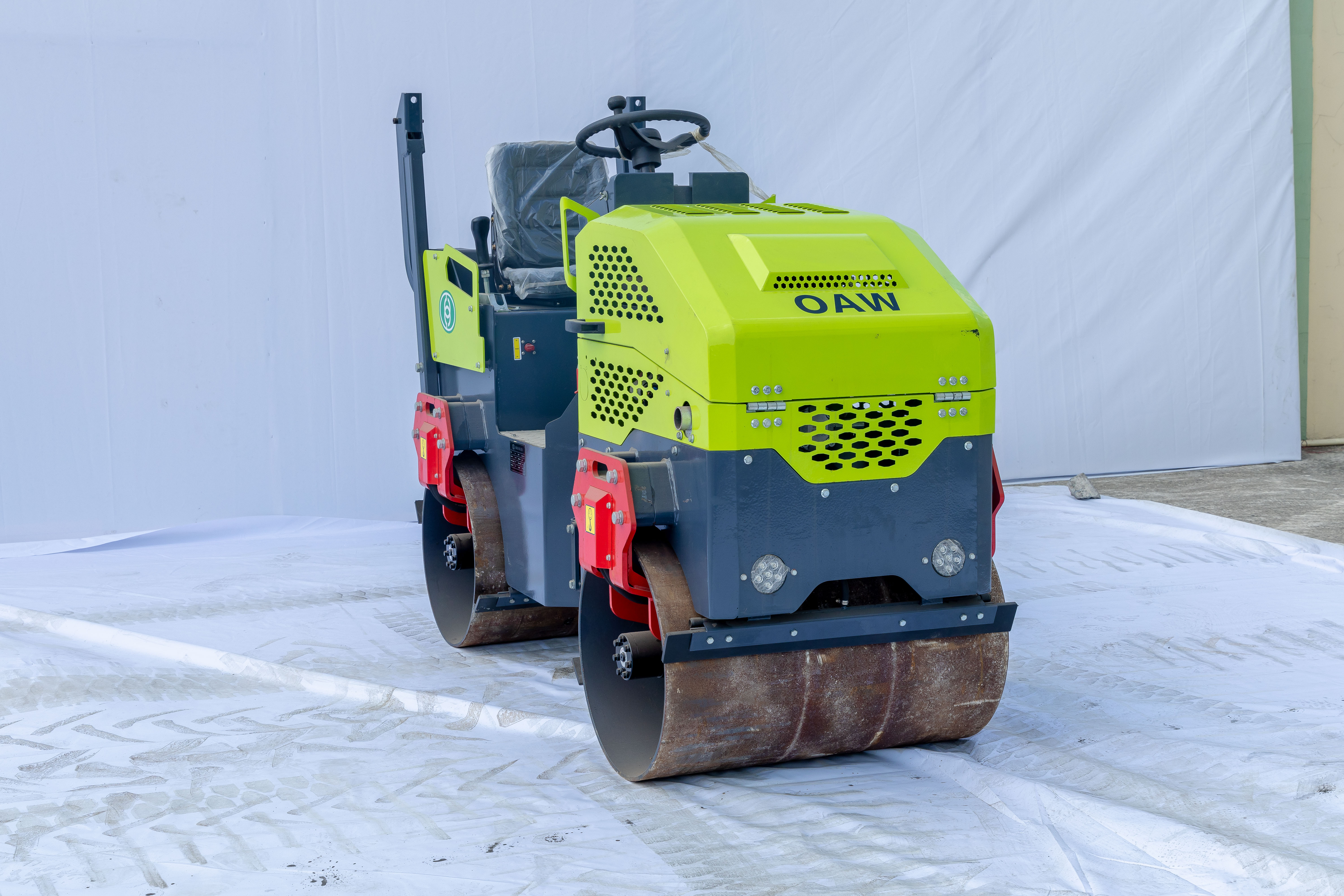 vibratory-tandem-double-drum-road-roller-compactor 0F2A0298. - Image 4